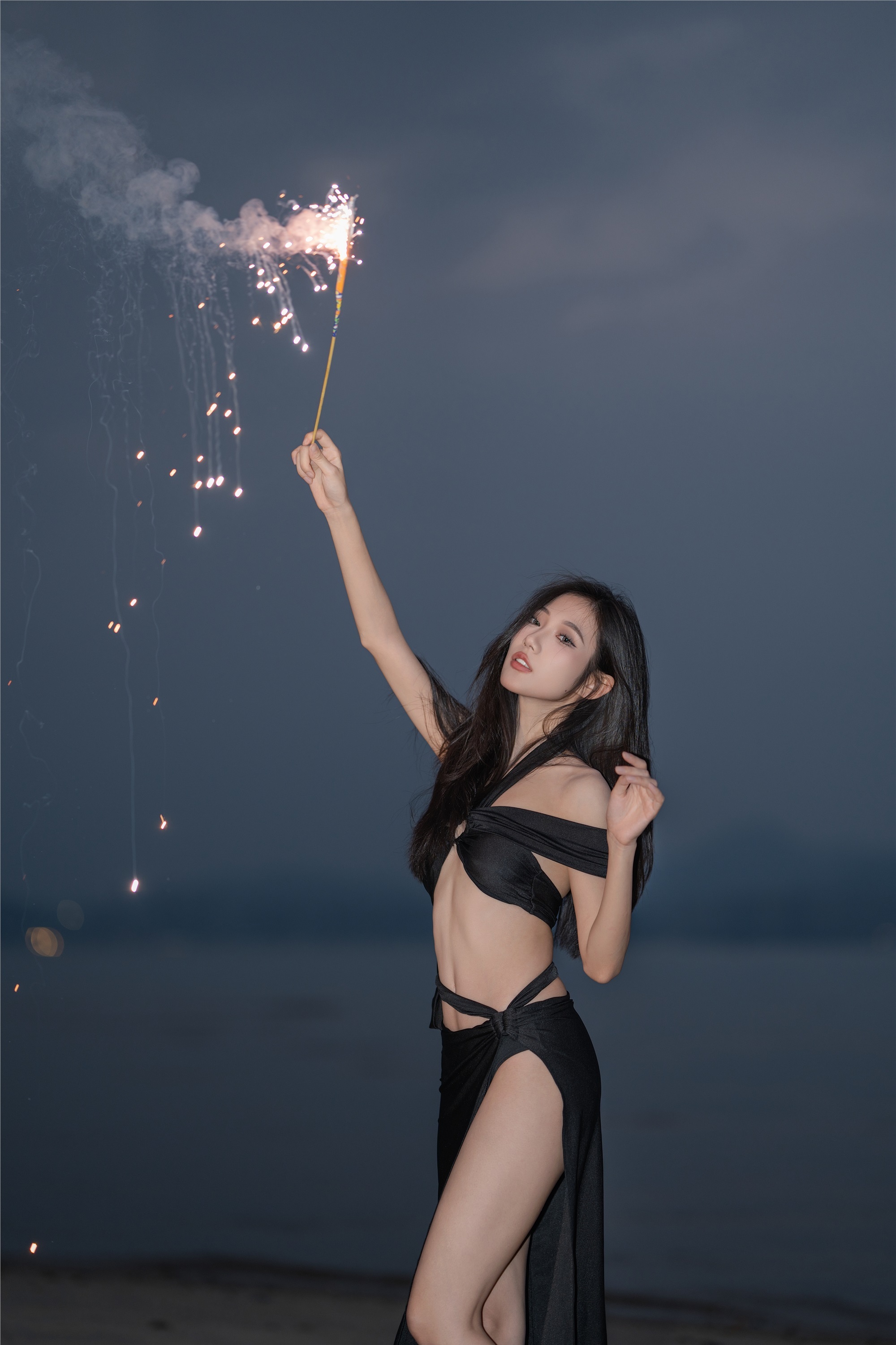 YITUYU艺图语 2025.01.06 夜幕下的海边少女 o1ne万